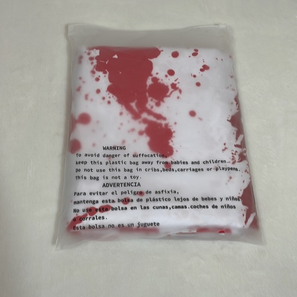 Romanstile Halloween Fabric Waterproof Bloody Handprint Rectangle Tablecloth - Picture 6 of 9